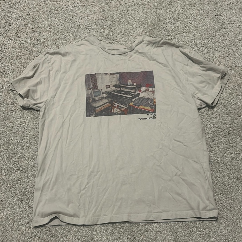 Urban outfitters women’s shirt